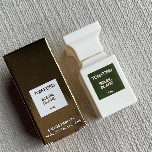 Tom Ford Soleil Blanc miniature fragrance - Picture 9 of 11